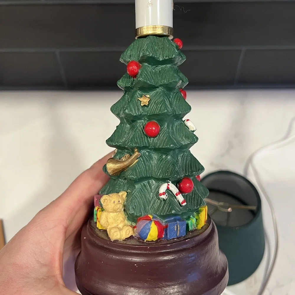 Christmas Tree Holiday Accent Table/Desk Lamp w/ Shade Green Resin Wood Base 10